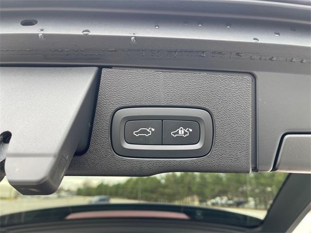 used 2024 Volvo XC60 car, priced at $30,997