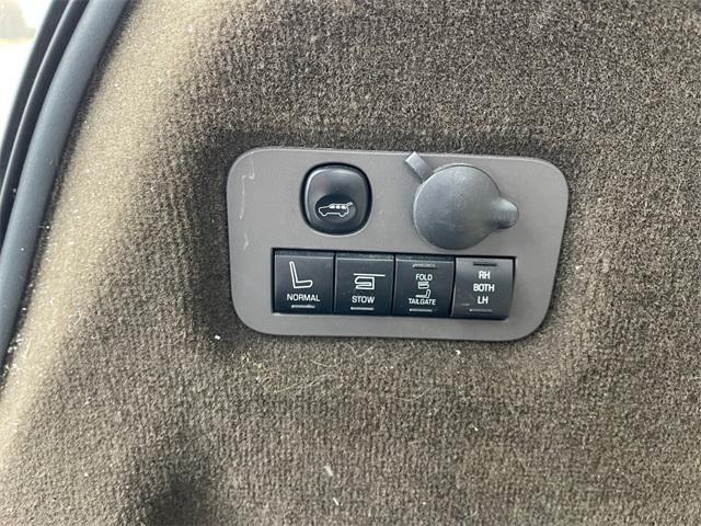 used 2013 Lincoln MKT car, priced at $9,341