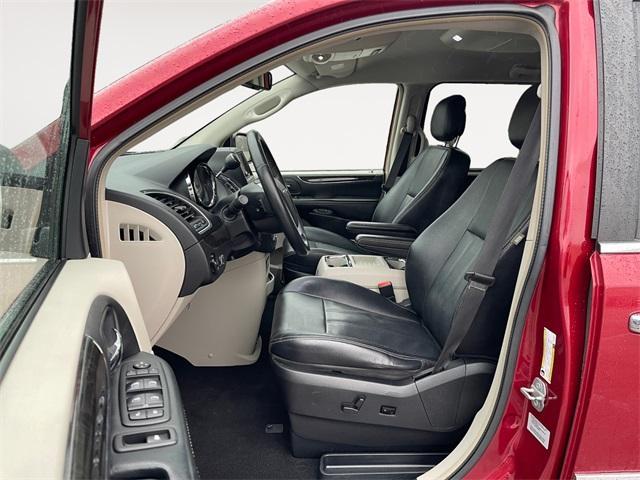 used 2015 Chrysler Town & Country car, priced at $8,932