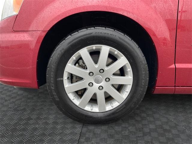 used 2015 Chrysler Town & Country car, priced at $8,932