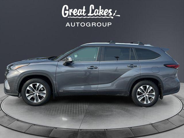 used 2024 Toyota Highlander Hybrid car, priced at $40,988