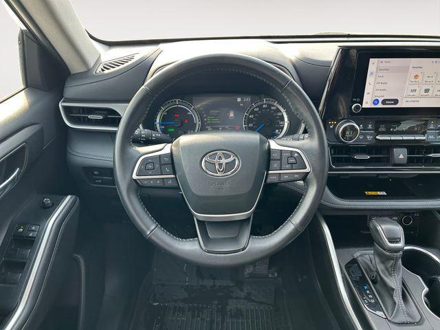 used 2024 Toyota Highlander Hybrid car, priced at $40,988
