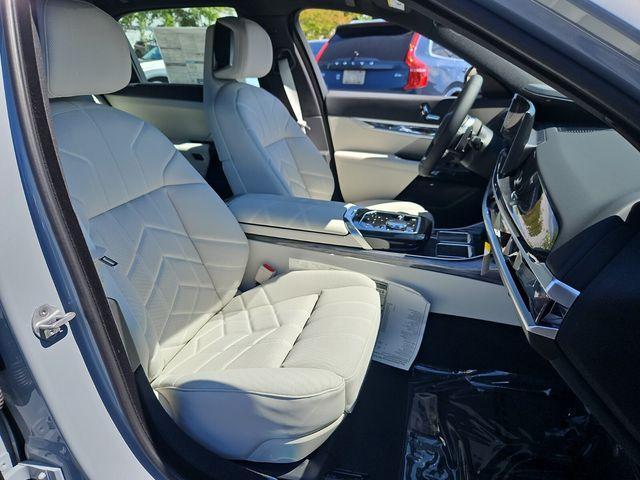new 2025 BMW 760 car, priced at $128,450