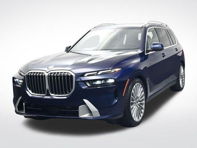 new 2026 BMW X7 car, priced at $100,610