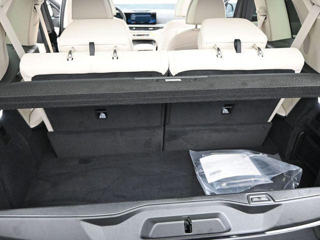 new 2026 BMW X7 car, priced at $98,100