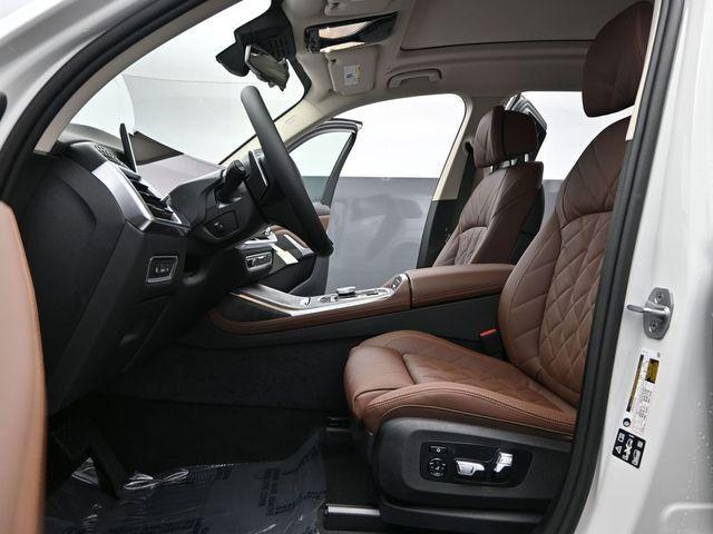 new 2026 BMW X7 car, priced at $95,030