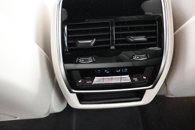 new 2027 BMW X7 car, priced at $104,679