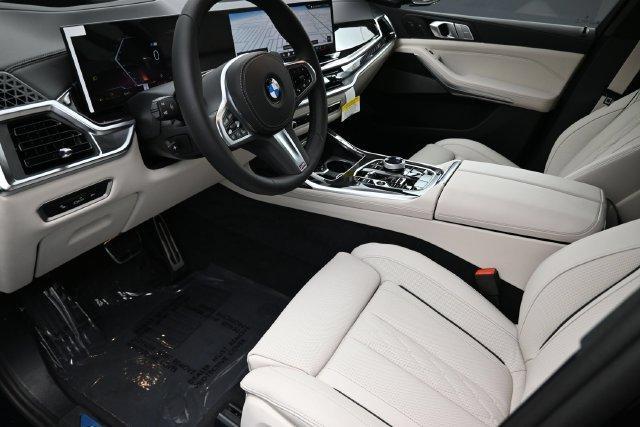 new 2027 BMW X7 car, priced at $104,679