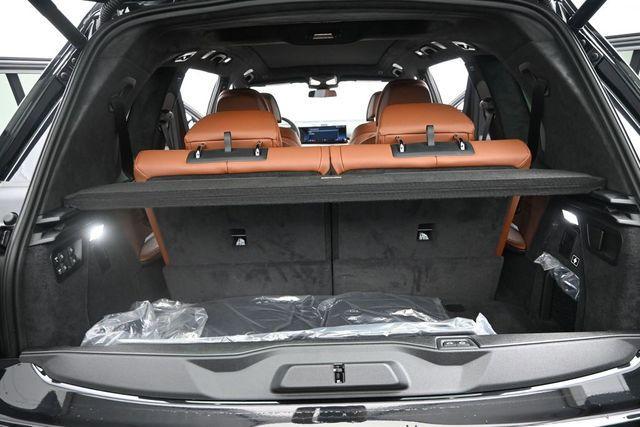 new 2026 BMW ALPINA XB7 car, priced at $162,699