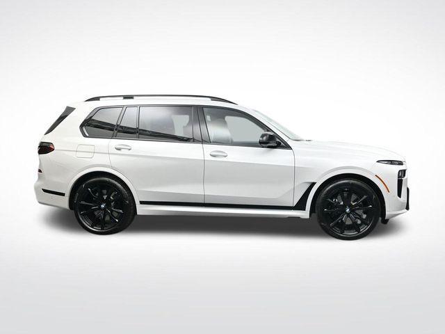 new 2026 BMW X7 car, priced at $124,100