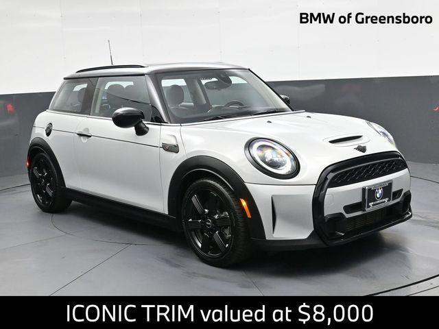 used 2022 MINI Hardtop car, priced at $22,200
