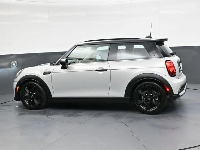 used 2022 MINI Hardtop car, priced at $22,200