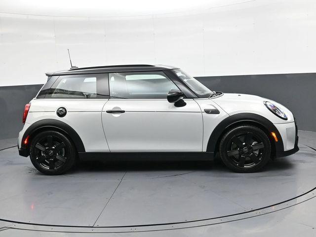used 2022 MINI Hardtop car, priced at $22,200