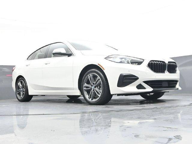 BMW 2 Series view 32
