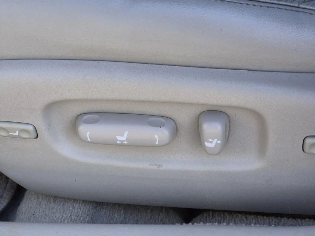 used 2006 Toyota Avalon car, priced at $11,995