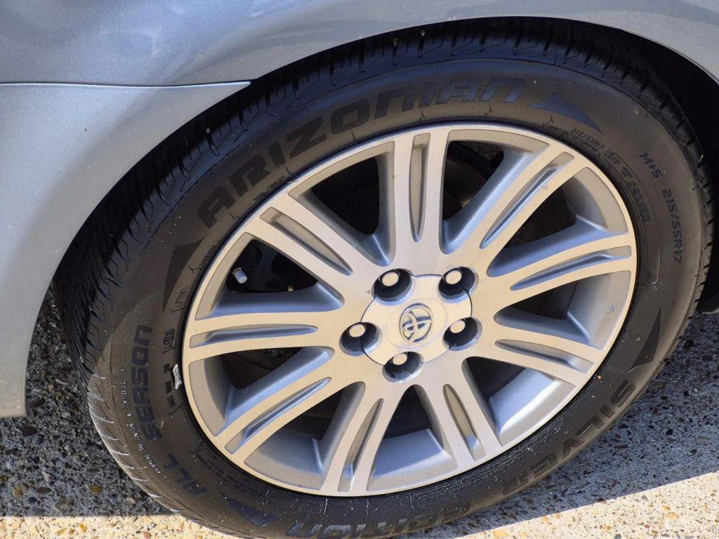 used 2006 Toyota Avalon car, priced at $11,995
