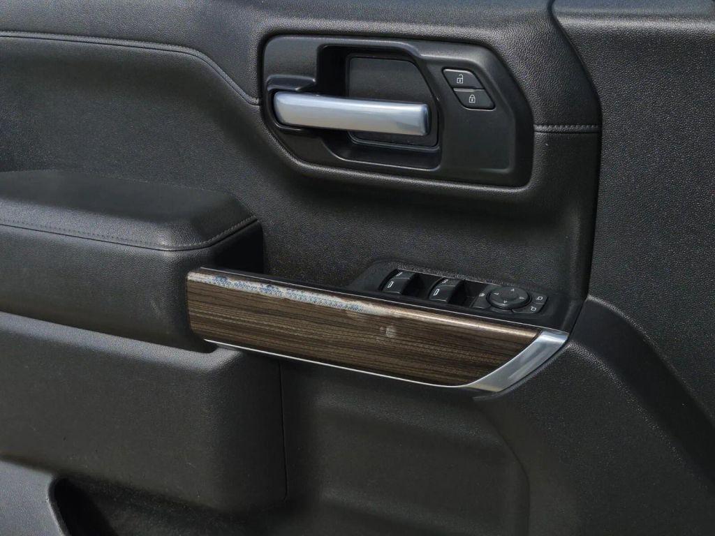 used 2021 Chevrolet Silverado 1500 car, priced at $25,995