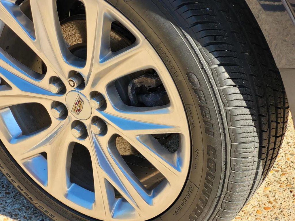 used 2017 Cadillac XT5 car, priced at $16,658