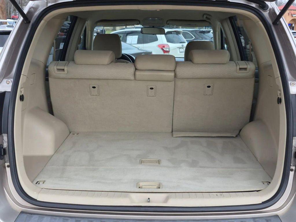 used 2007 Hyundai Santa Fe car, priced at $10,995