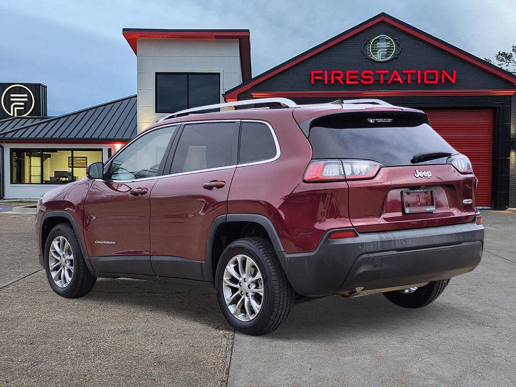 used 2021 Jeep Cherokee car, priced at $15,995