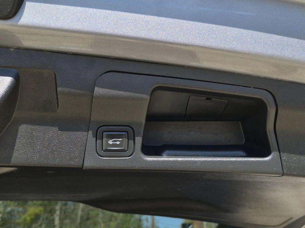 used 2022 GMC Acadia car, priced at $19,995