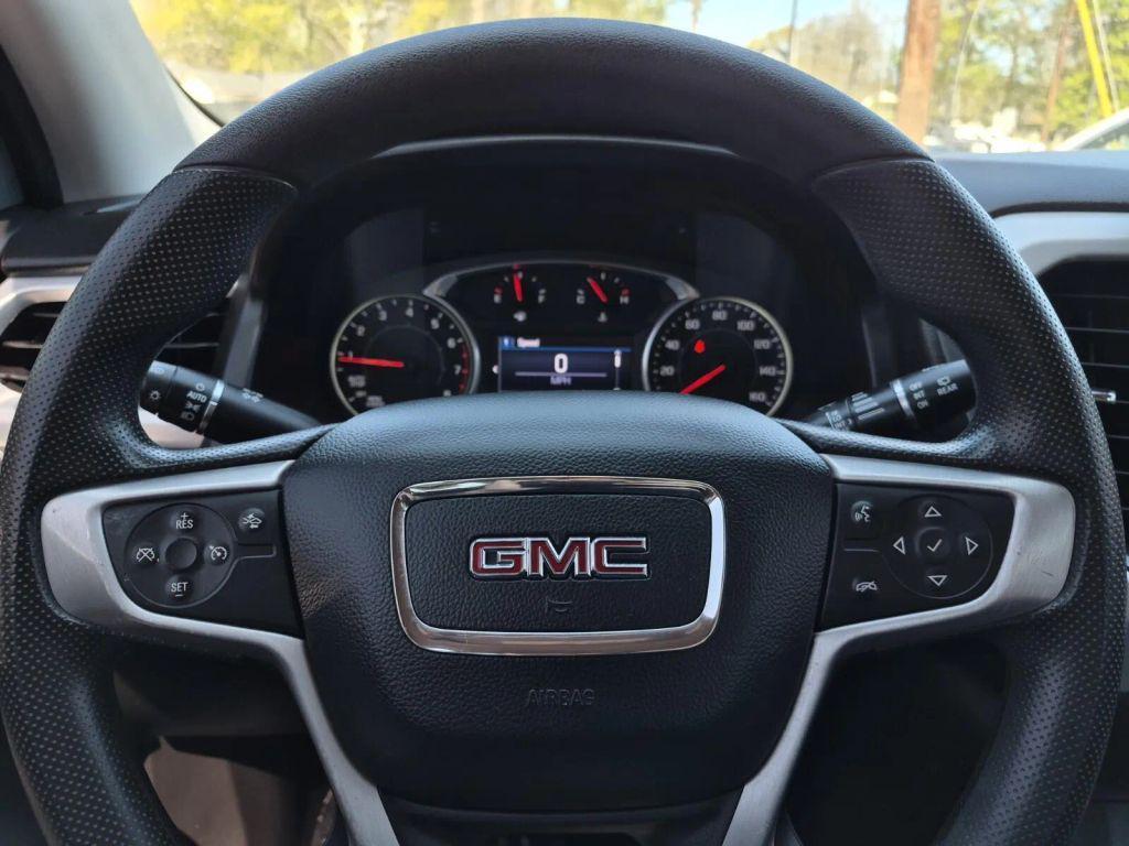 used 2022 GMC Acadia car, priced at $19,995