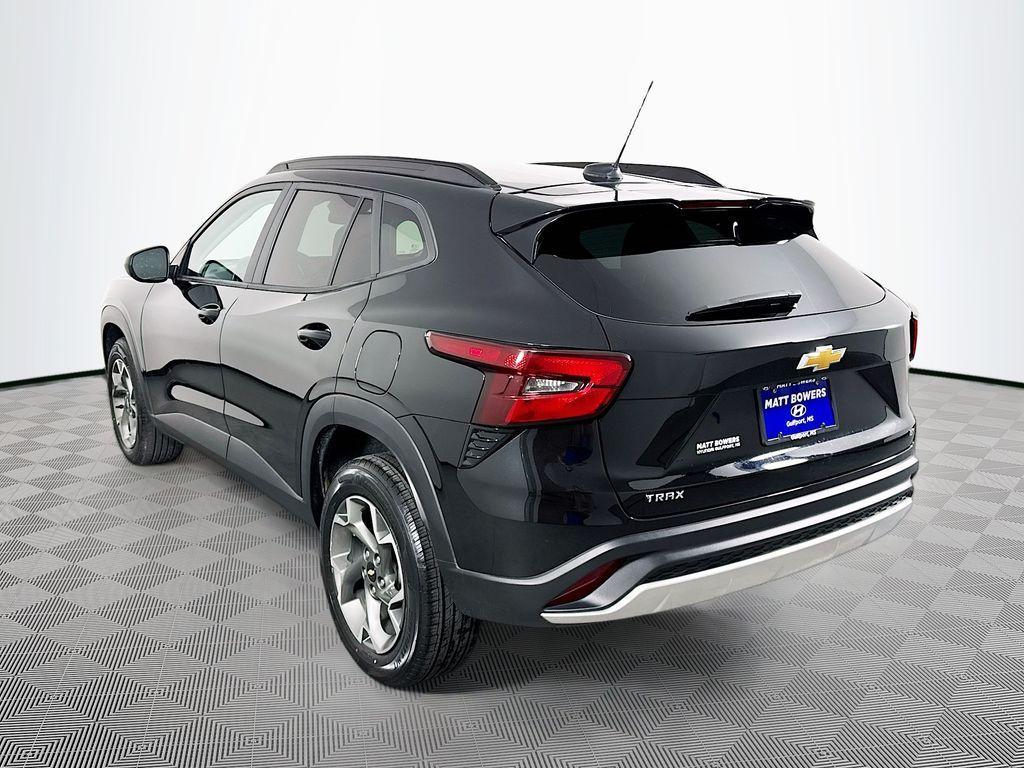 used 2024 Chevrolet Trax car, priced at $19,487