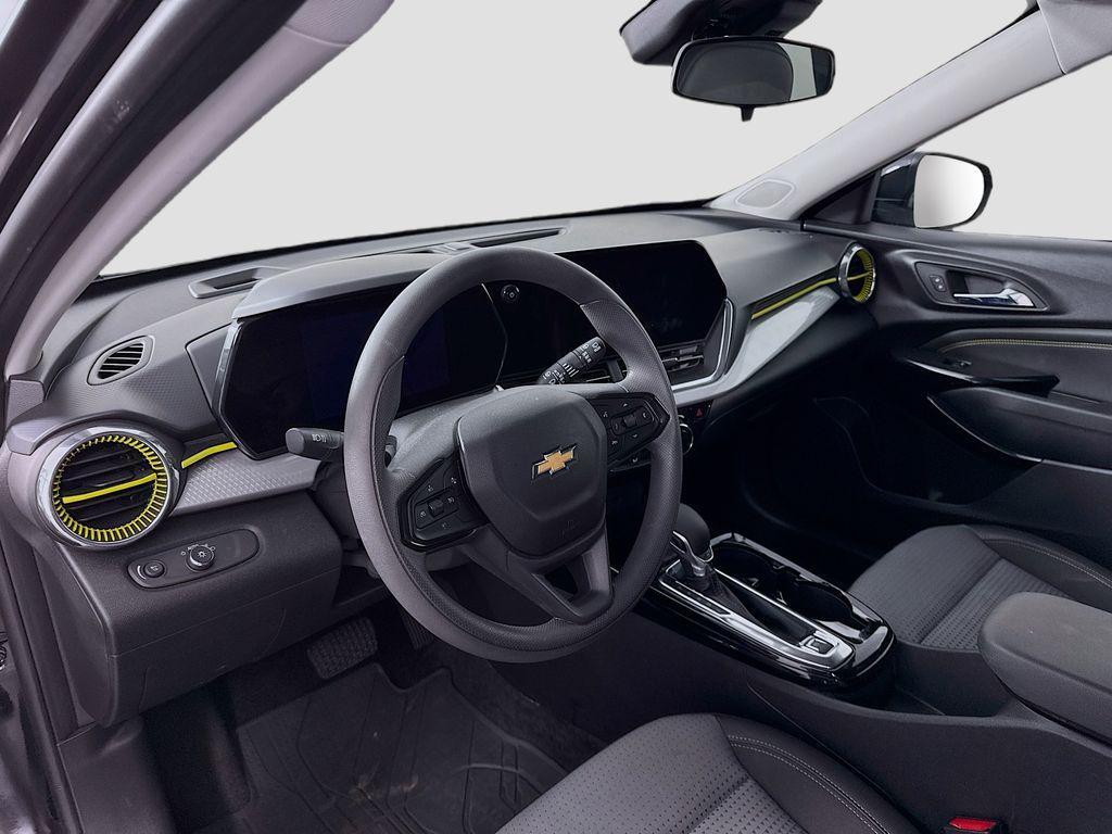 used 2024 Chevrolet Trax car, priced at $19,487