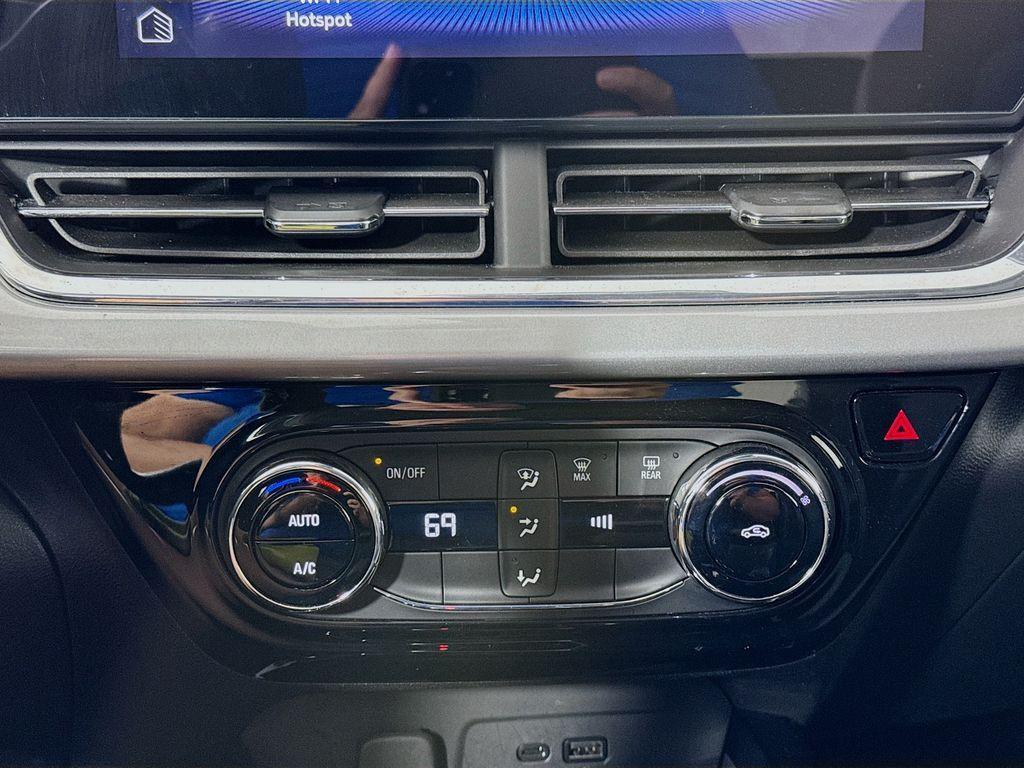 used 2024 Chevrolet Trax car, priced at $19,487