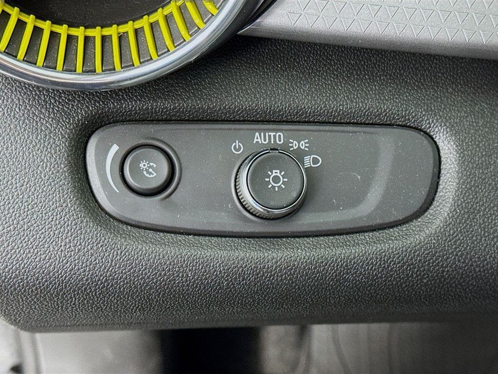 used 2024 Chevrolet Trax car, priced at $19,487