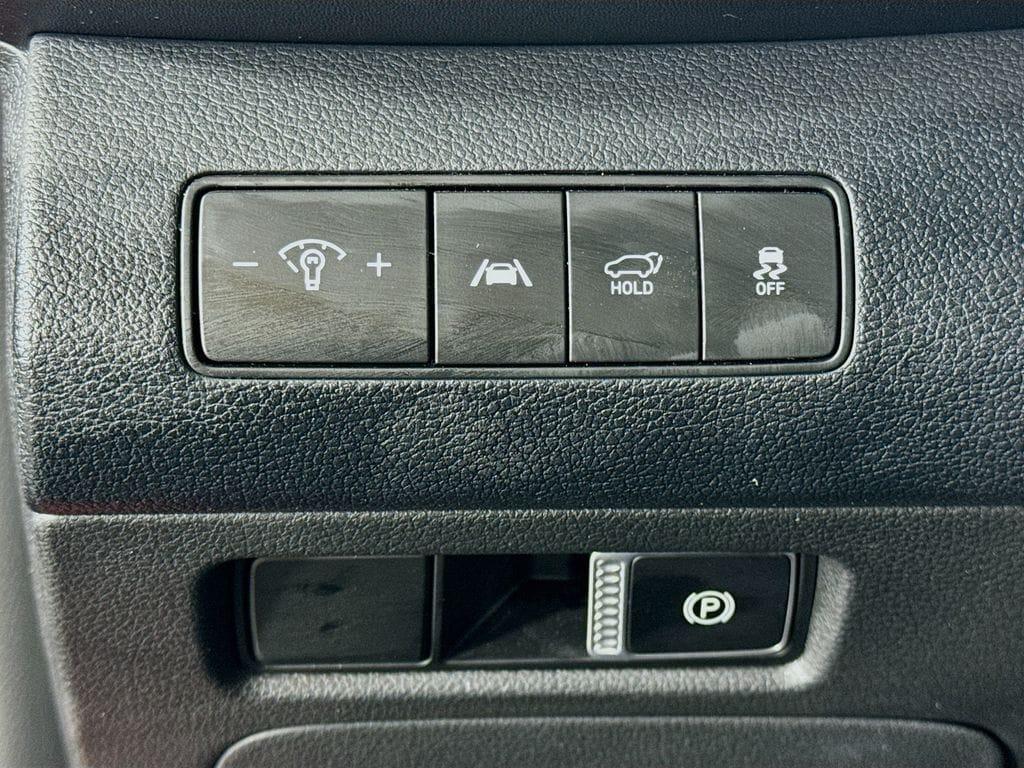 used 2023 Hyundai Santa Fe car, priced at $25,999