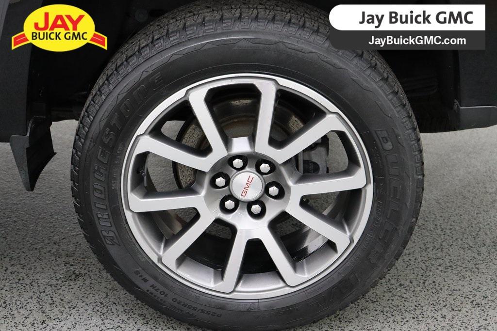 used 2021 GMC Canyon car, priced at $27,560