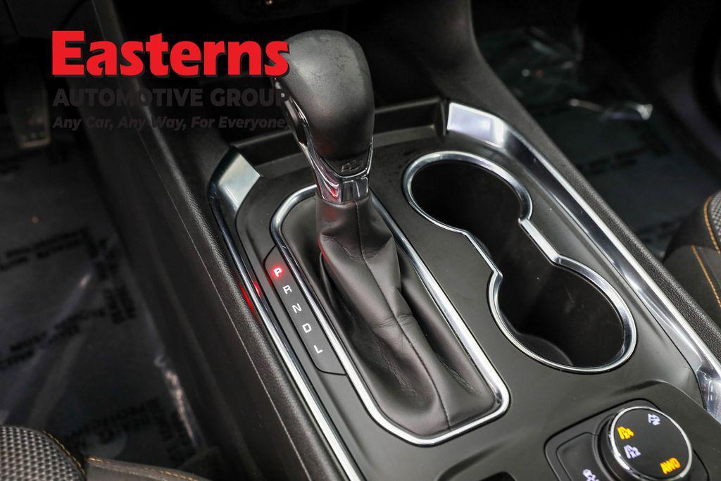 used 2021 Chevrolet Traverse car, priced at $23,790