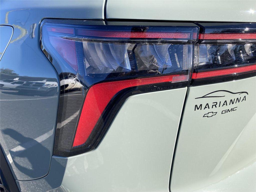 new 2026 Chevrolet Equinox car, priced at $33,900