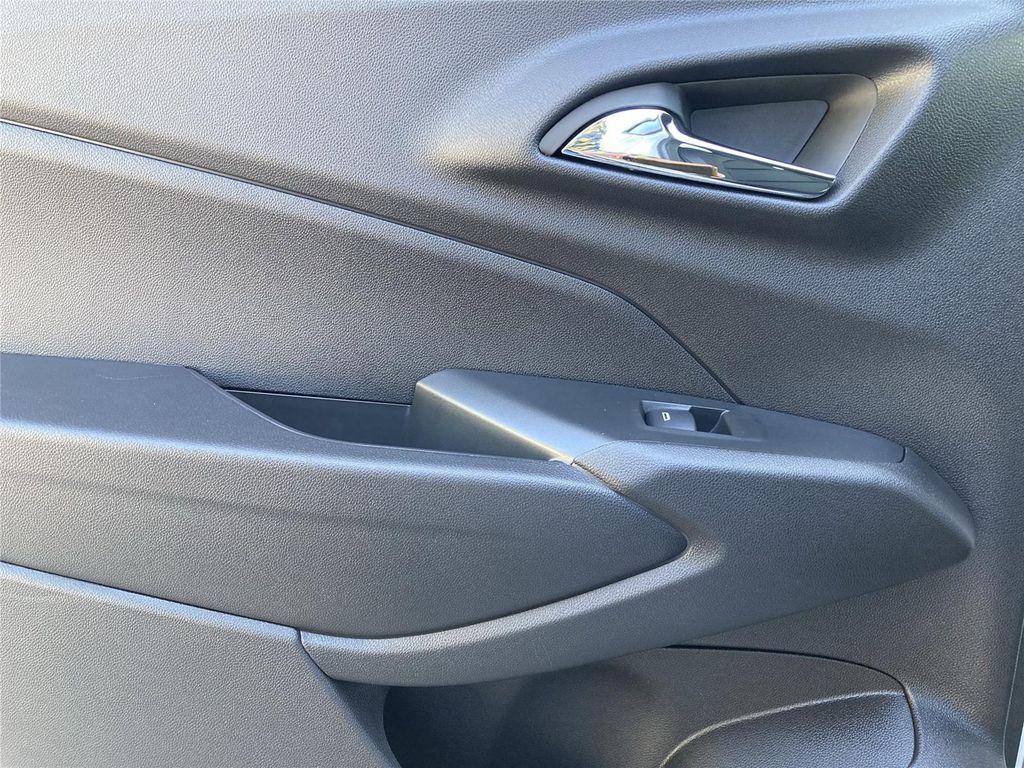 new 2026 Chevrolet Trax car, priced at $27,009