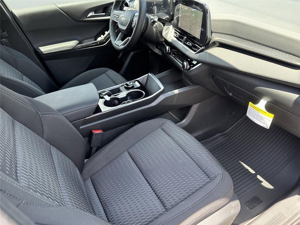 new 2026 Chevrolet Equinox car, priced at $31,480