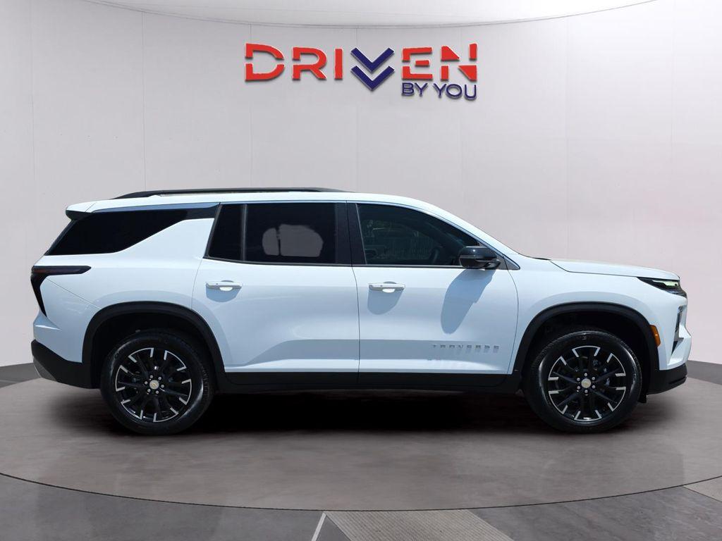 new 2026 Chevrolet Traverse car, priced at $45,966