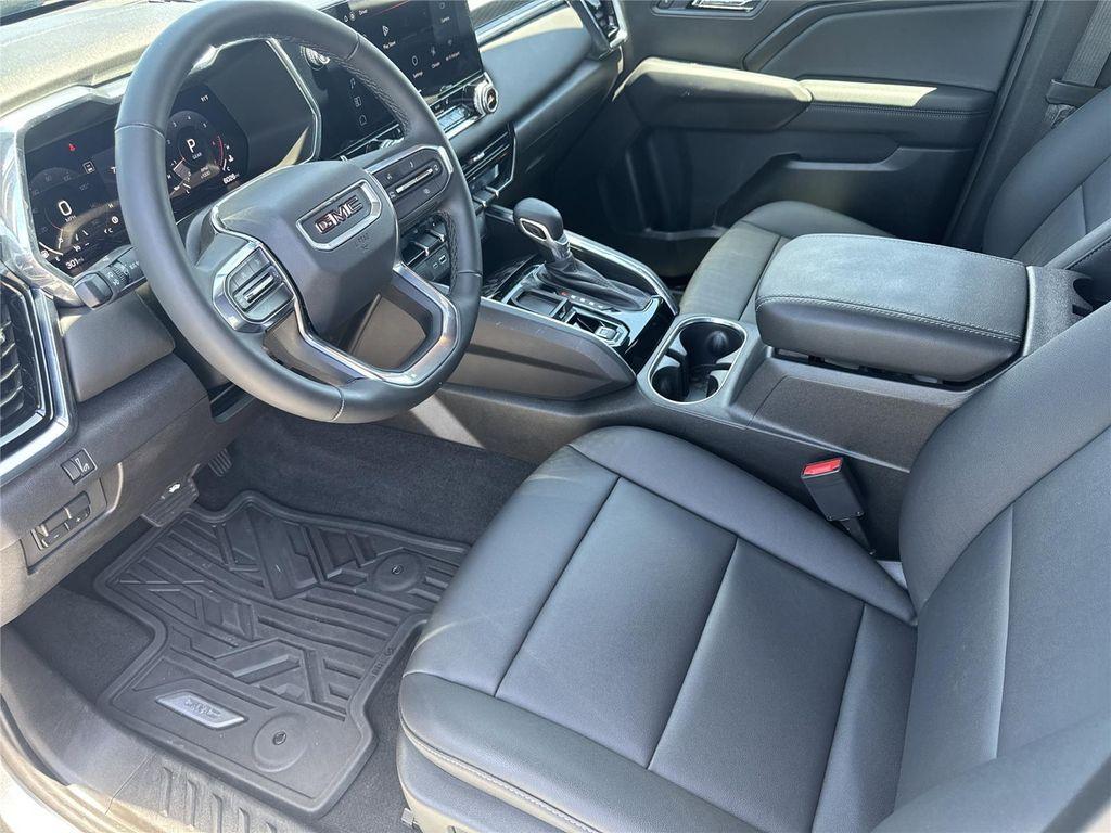 used 2024 GMC Canyon car, priced at $34,999