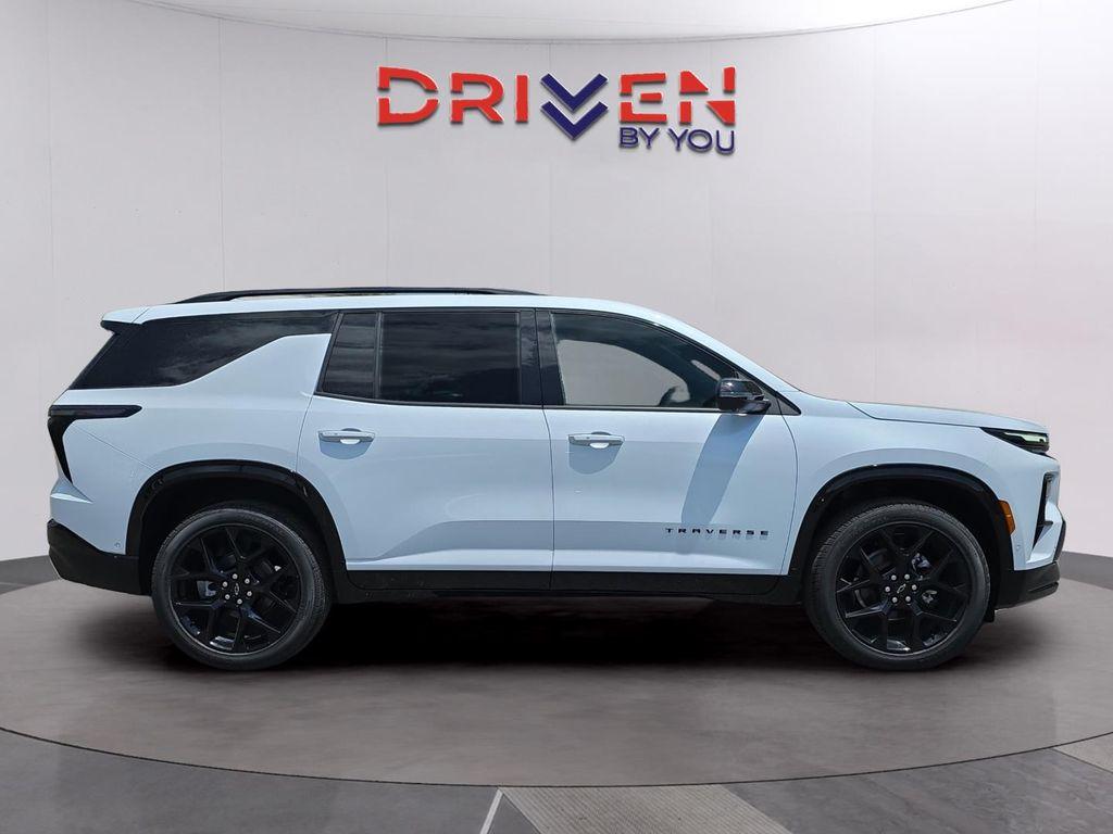 new 2026 Chevrolet Traverse car, priced at $57,009