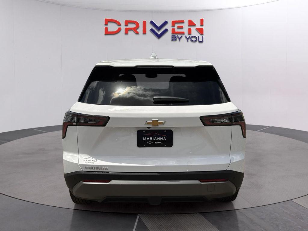new 2026 Chevrolet Equinox car, priced at $33,261