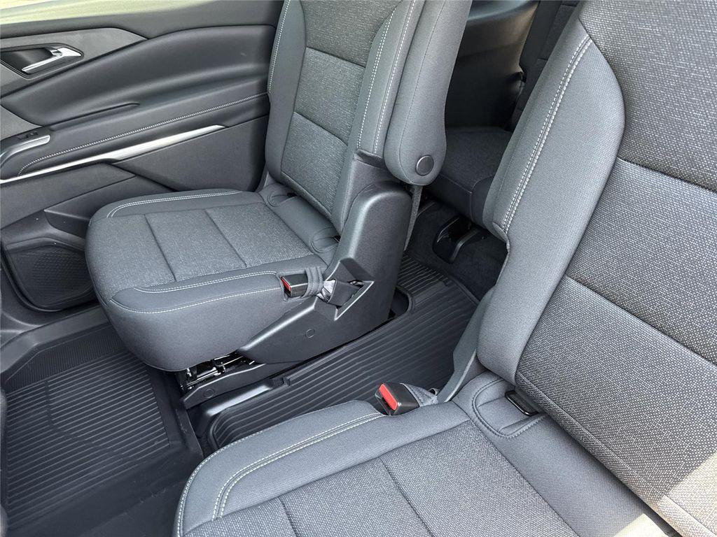 new 2026 Chevrolet Traverse car, priced at $42,837