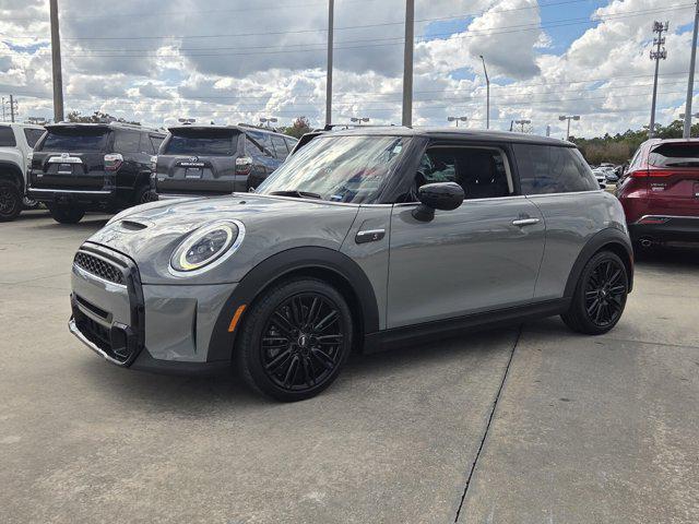 used 2022 MINI Hardtop car, priced at $19,698