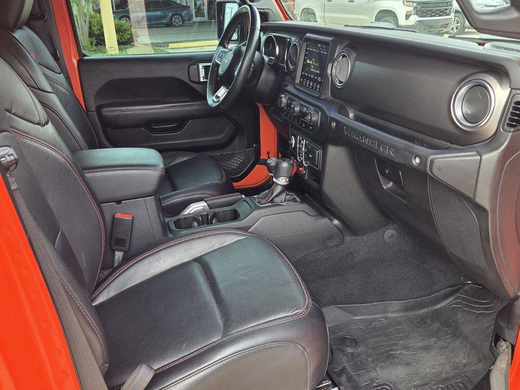 used 2019 Jeep Wrangler Unlimited car, priced at $27,698