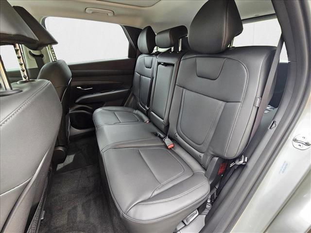 new 2025 Hyundai TUCSON Hybrid car, priced at $36,615