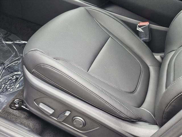 new 2025 Hyundai TUCSON Hybrid car, priced at $36,615