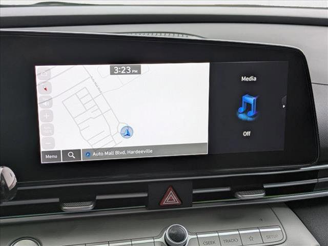 new 2025 Hyundai Elantra car, priced at $26,714