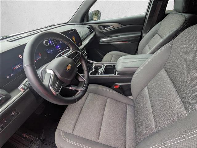used 2024 Chevrolet Traverse car, priced at $30,750