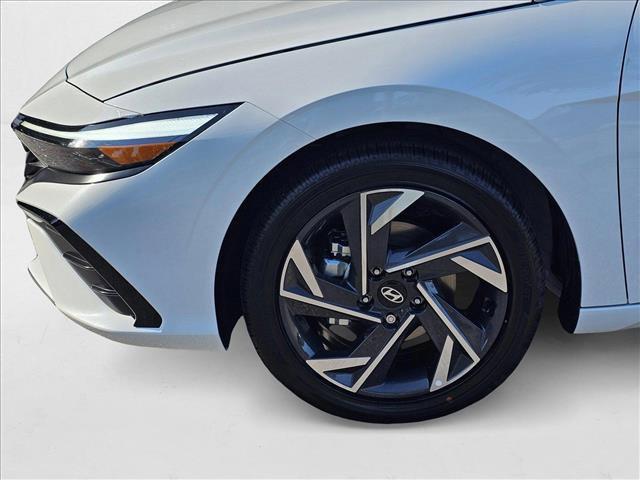 new 2025 Hyundai Elantra car, priced at $28,590