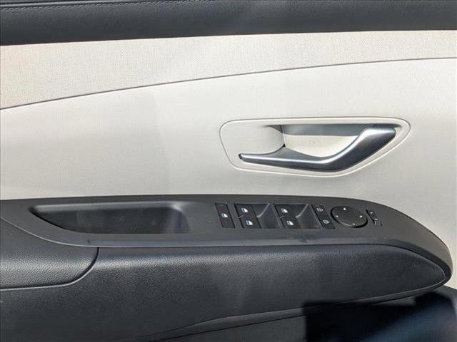 new 2025 Hyundai TUCSON Hybrid car, priced at $35,560