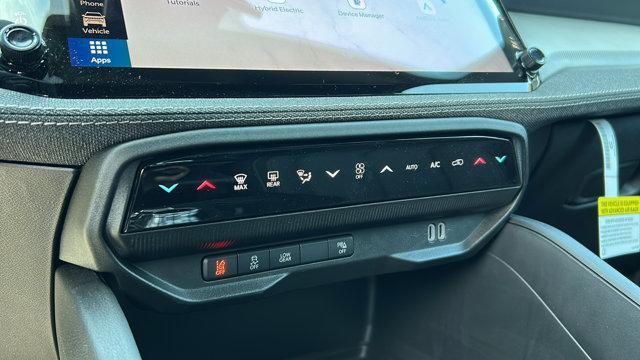 new 2026 Jeep Cherokee car, priced at $40,220